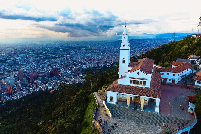 La Candelaria, Monserrate and Museums Bogotá Private City Tour - Why Monserrate first sets the tone for Bogotá