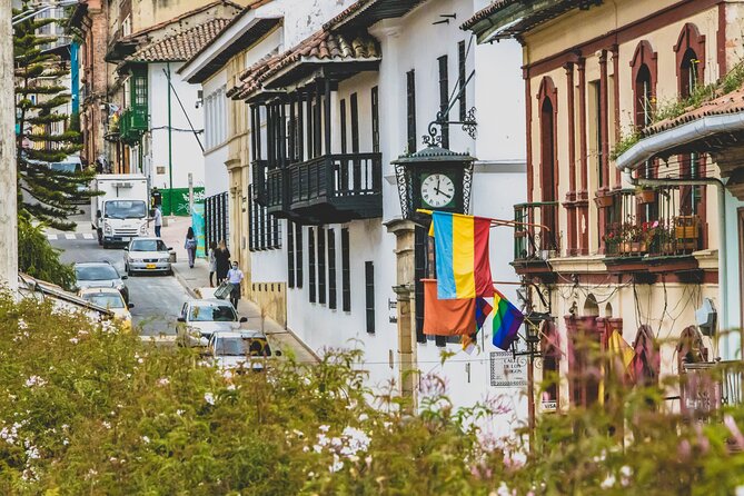 La Candelaria Walking Private Tour (3 Hrs.) - The meeting point at the Gold Museum, and how that affects your stress level