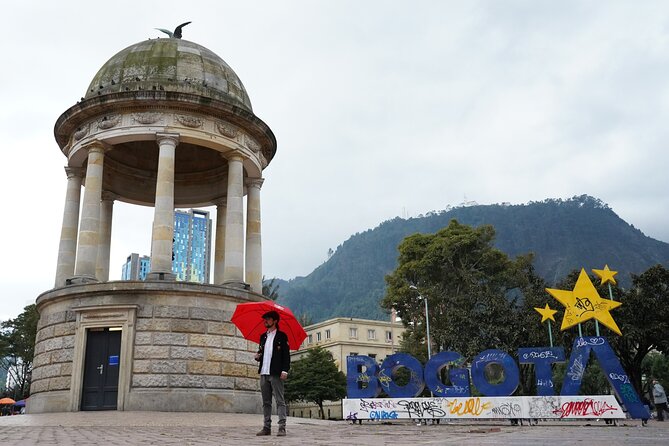 La Candelaria Walking Tour Bogota 3Hr - Plazoleta del Rosario: The Founder’s Statue, an Old University, and Emeralds