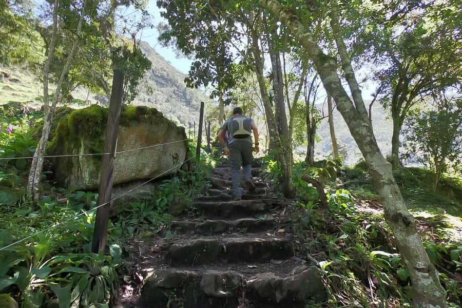 La Chorrera and Chiflon Waterfalls Private Hike Tour - Gear, altitude, and trail difficulty: the real decision point