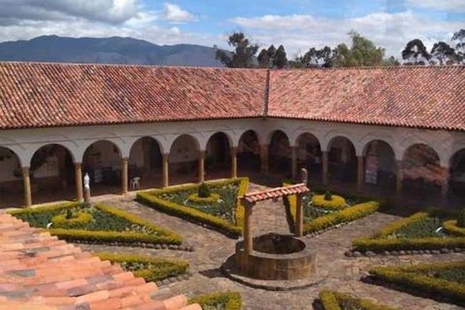 Landscapes & culture: Villa de Leyva from Bogotá - Stop 4: Plaza de Mercado de Villa de Leyva and the colonial streets around it