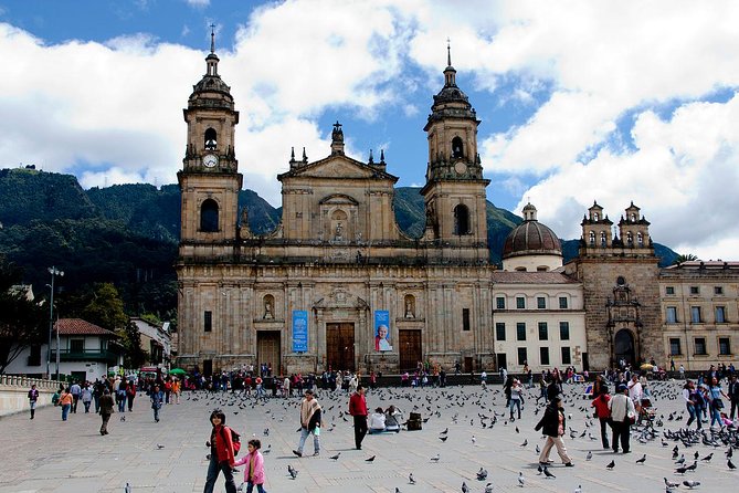 Layover Bogotá Private Tour + Transfer in & Out (4 Hrs.) - La Candelaria: Bogotá’s Heart in a Short, Color-Heavy Visit