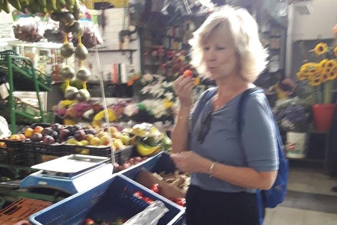 Local Fruit and Market Places Tour - Stop 3: Placita de Florez, quick fruit learning in about 45 minutes