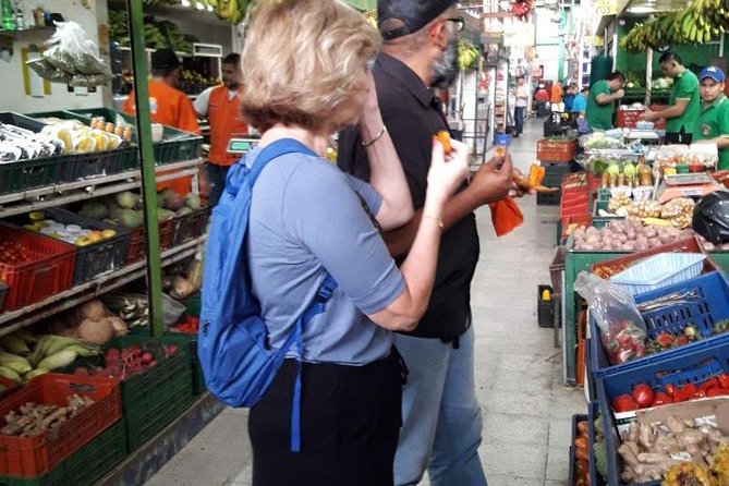 Local Fruit and Market Places Tour - Pickup and timing: the real logistics of a market day in Medellín