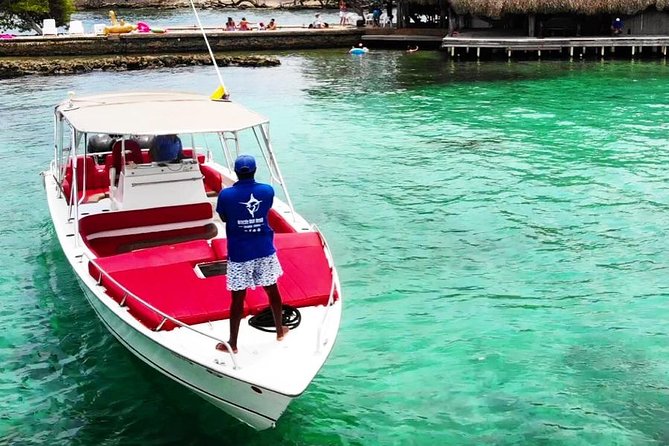 Luxury Private Boat Island Hopping to the Rosario Islands, Baru - Privacy for groups, and when that matters most