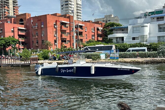 Luxury Private Boat Island Hopping to the Rosario Islands, Baru - Your meeting points, timing, and how the day flows