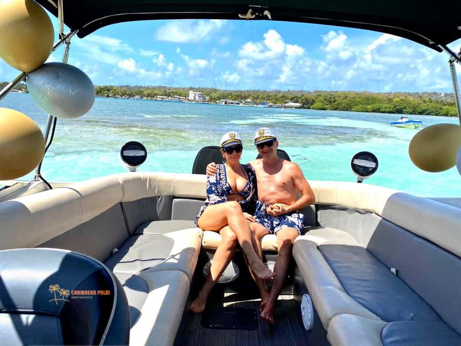 Luxury private tour boat 6 in 1 - Timing Confusion: 1 Hour vs a 10:00 to 17:00 Day