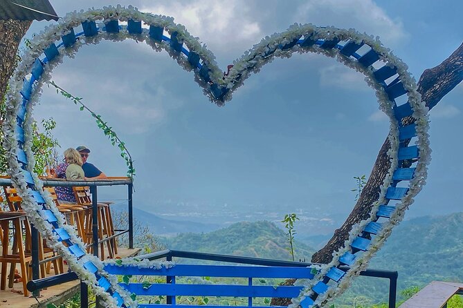 Magic Minca : Waterfalls, Cocoa Workshop and Coffee From Santa Marta - Lunch with intent: regional food and a much-needed sit down
