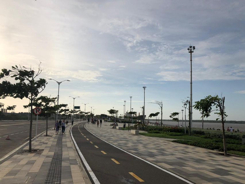 Malecón, Carnaval Museum, Downtown Barranquilla City Tour - Malecón Tourist León Caridi and the River Avenue Boardwalk on La Loma Island