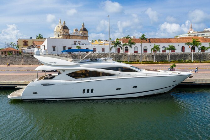 Marlet Sunseeker 82' yacht rental, the largest in Cartagena - Key things to know before you book