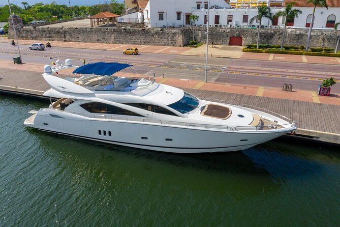 Marlet Sunseeker 82' yacht rental, the largest in Cartagena - The Sunseeker 82 Marlet: size, privacy, and where you’ll actually spend time