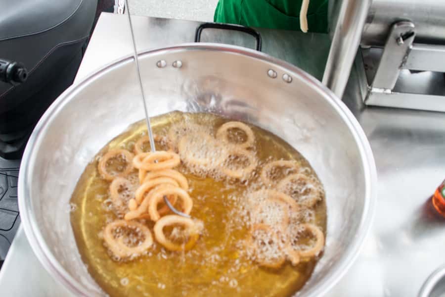 Medellín: 4-Hour Gastronomic Wonders Tour - Plazuela San Ignacio Dessert: The Oblea Ending That Actually Works