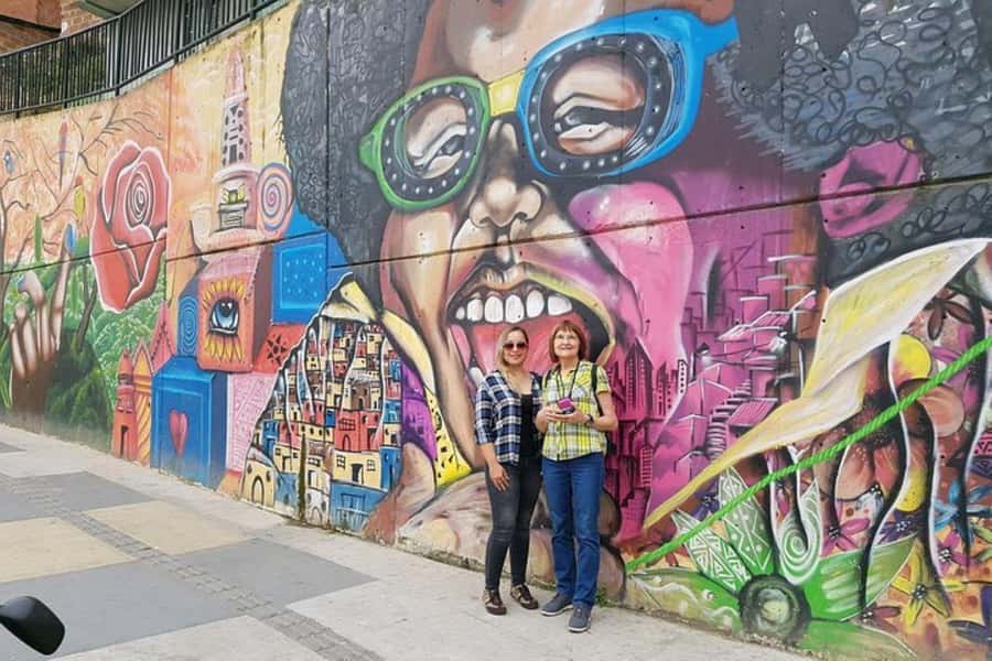 Medellín: 5.5-Hour Guided Private City Tour - Quick things to know before you go