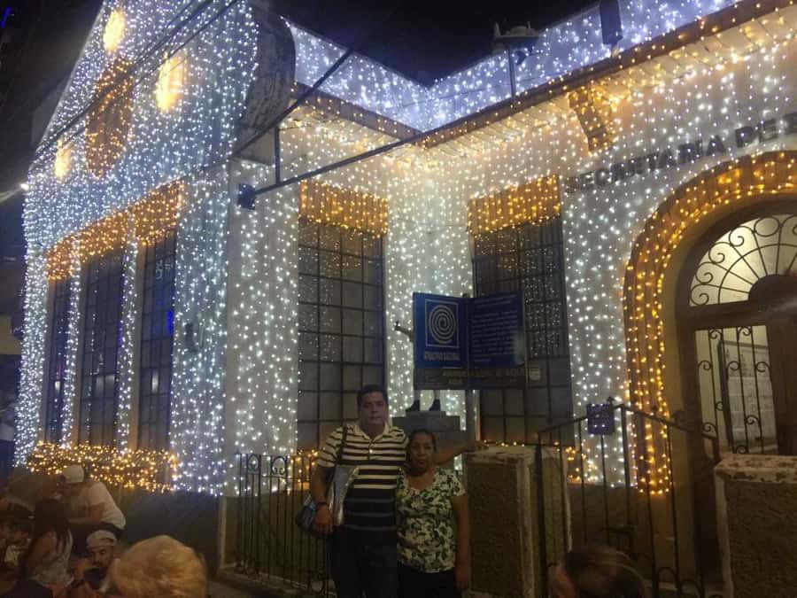 Medellin Christmas Lights Tour - Comfort, pacing, and why the guide can make or break the evening
