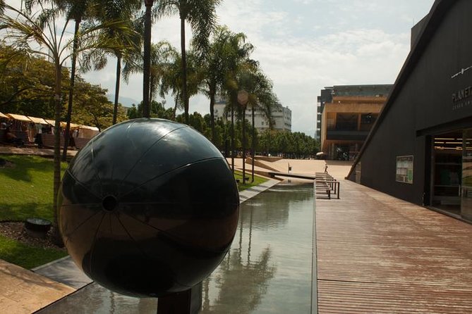 Medellin City Tour with Plaza de Botero and Antioquia Museum - Walking the center, from Berrío Square to Junín Passage and Plaza de Bolívar