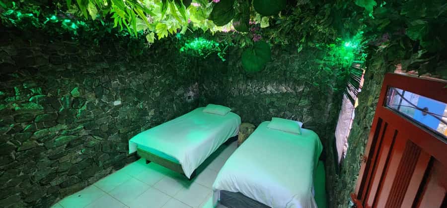 Medellin: Coffee Farm Tour & Spa with Overnight Glamping - Coffee tasting with multiple methods and a certificate