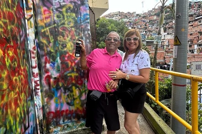 Medellin Commune 13 Historic Tour With Snacks and Drinks - Electric stairs: six sections up, and a built-in sense of place