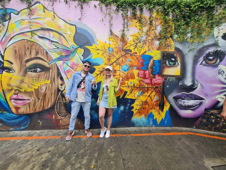 Medellín: Comuna 13 District Tour with Cable Car Ride - The walking reality: stairs, crowds, and how to plan your comfort