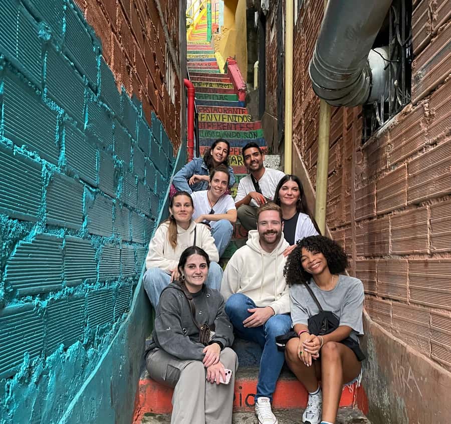 Medellín: Comuna 13 (Graffitour) Discover the Transformation - Ice cream flavors and everyday street life stops