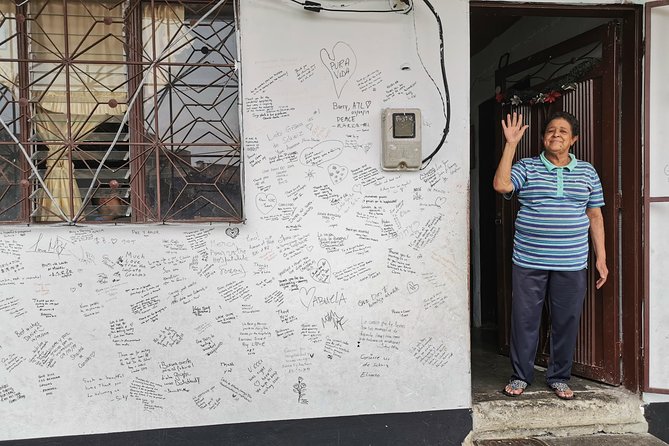 Medellín: Comuna 13 Graffitour With Snacks Included - Price and Value: Why $12 Can Make Sense Here