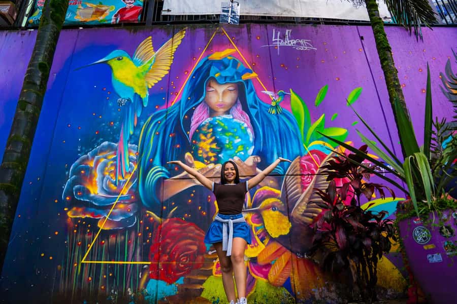 Medellín: Comuna 13 Tour with Snacks And Your Own Graffiti - Key things I’d zero in on