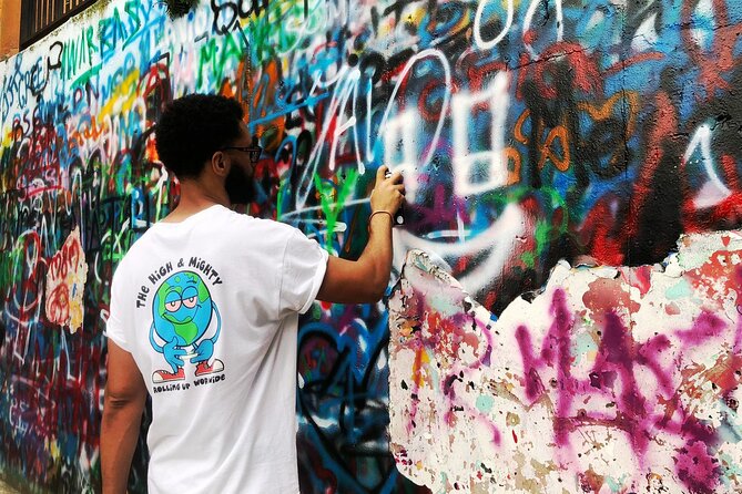 Medellín: Comuna 13 Tour with Spray Painting and ice cream - Key Highlights You Should Care About