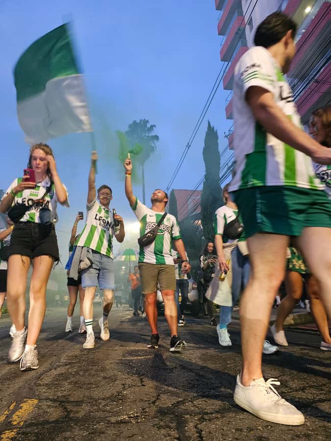 Medellin: Football Tour with Match Tickets and Pre-Game - The trip back to Viajero: decompress with your new fan friends