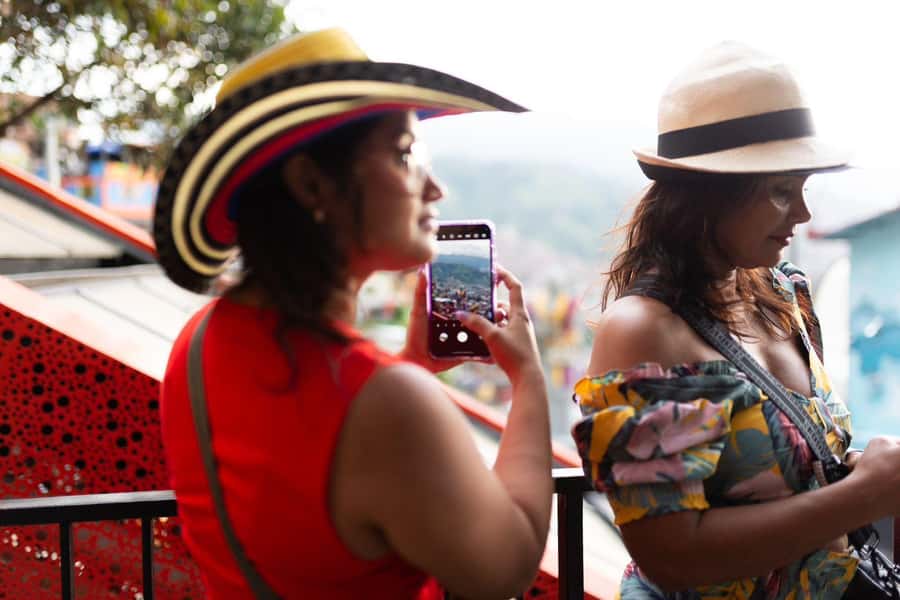 Medellin: Full Day Guided City Highlights Tour - Should you book the Medellín full day highlights tour?