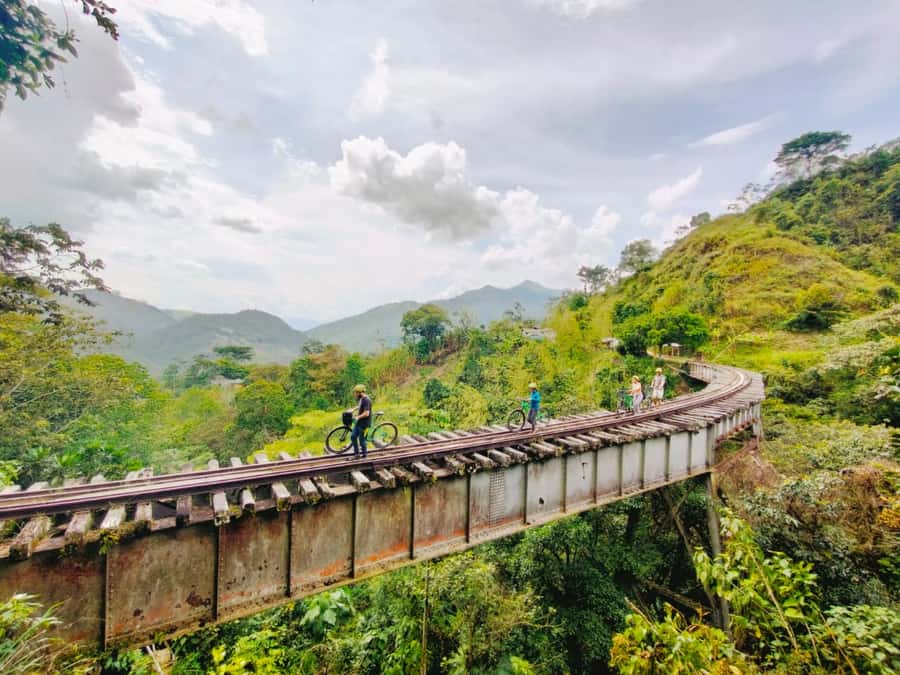 Medellín: Full-Day Mountain Bike Tour with Lunch - Why This Medellín Mountain Bike Route Feels Different in Antioquia