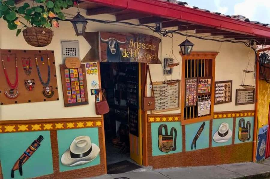 Medellin: Guatape and El Penol Rock Day Trip with Boat Ride - Price and value at about $43: what you get for the money