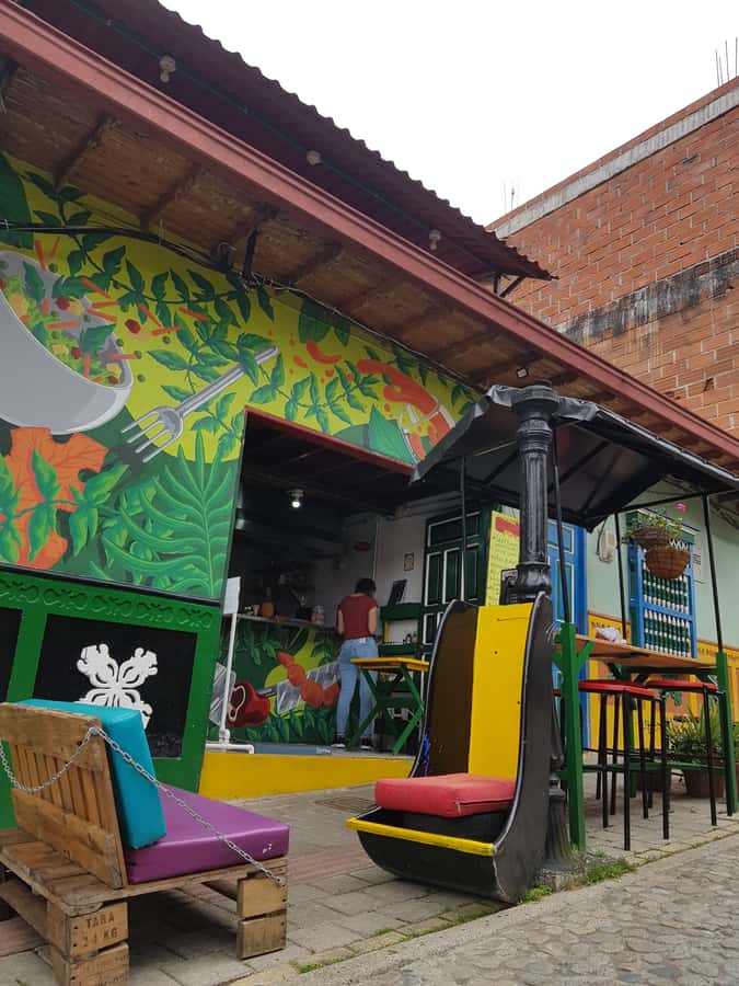 Medellin: Guatape, El Peñol Coffee Farm Private Tour & Fruit - Piedra del Peñol Climb: 700 Steps for Panoramic Views You Can Actually Use