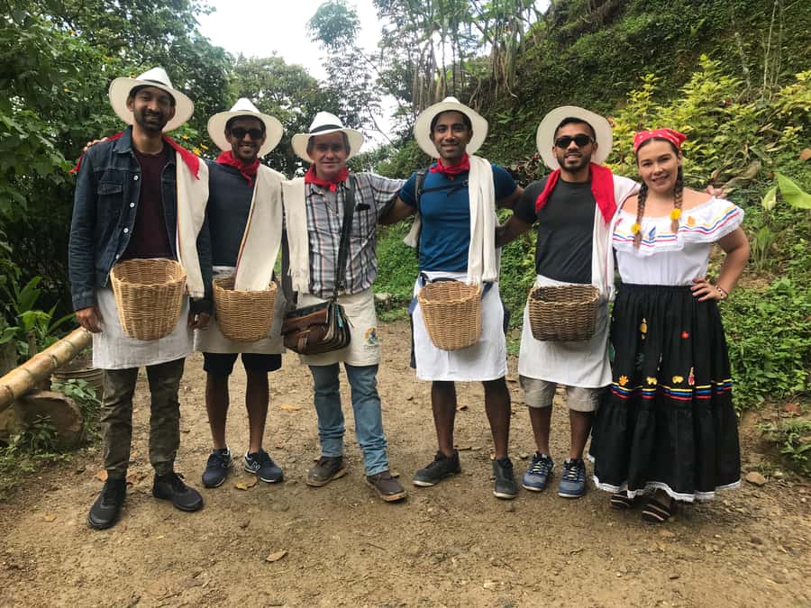 Medellín: Guatape Village with Coffee and Fruit Tasting Tour - Peñol Rock climb: the view costs effort, and that is the point