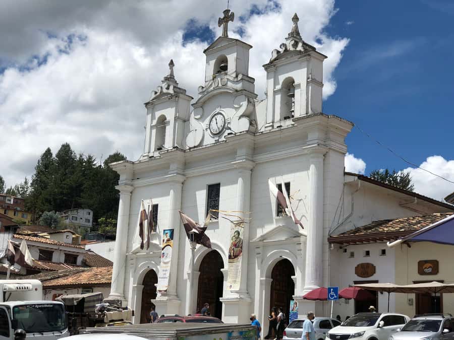 Medellín: Half-Day Private Colonial Towns Tour - A quick taste of colonial Colombia east of Medellín