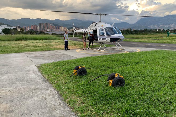 Medellin Helicopter Flight - Comfort, safety, and weight limits: the practical stuff that matters