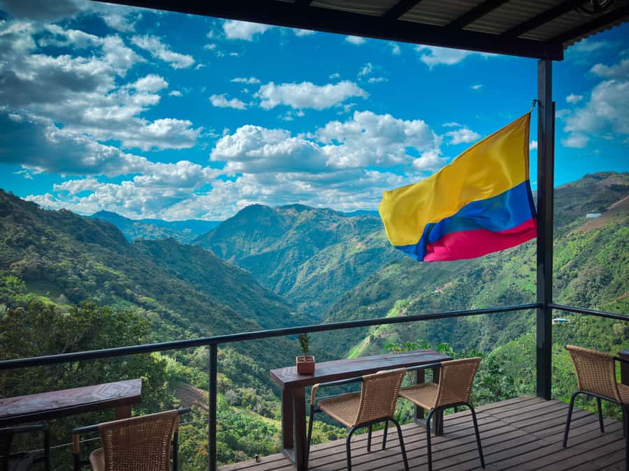 Medellín: Highest Zipline of Colombia Over Waterfalls - Medellín to La Ceja: the Antioquia morning you rarely see