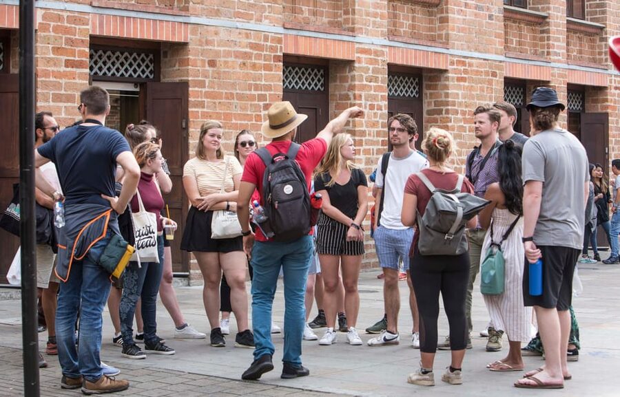 Medellin Historic Walking Tour - Ermita de la Veracruz and Plaza Botero: art and faith in the same day