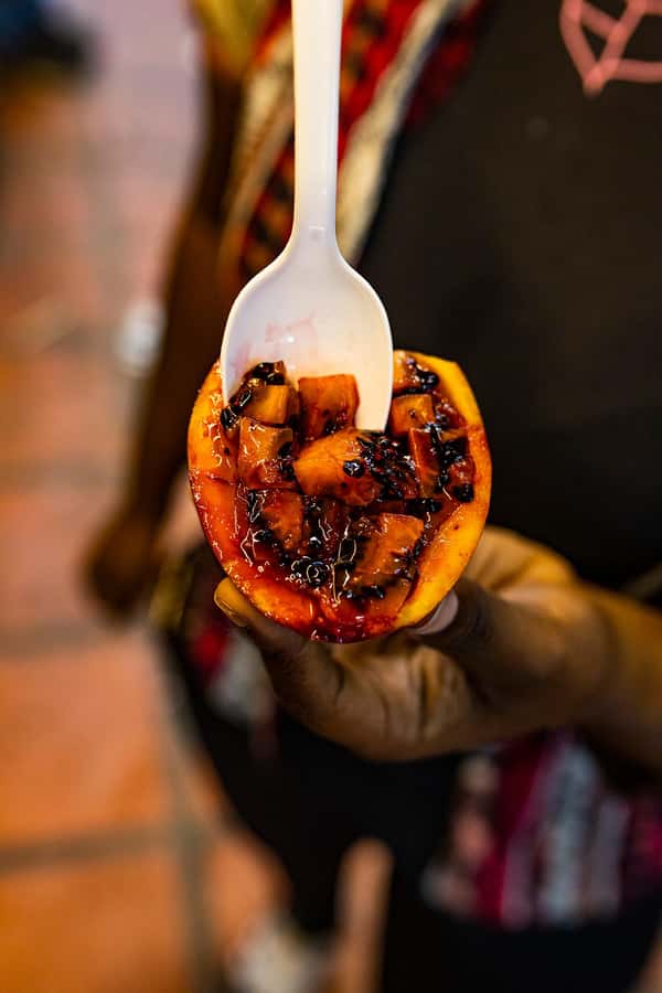 Medellín Multi-sensory Tour in the market, +15 Exotic Fruits - Break time and the long loop: more tastings, more context
