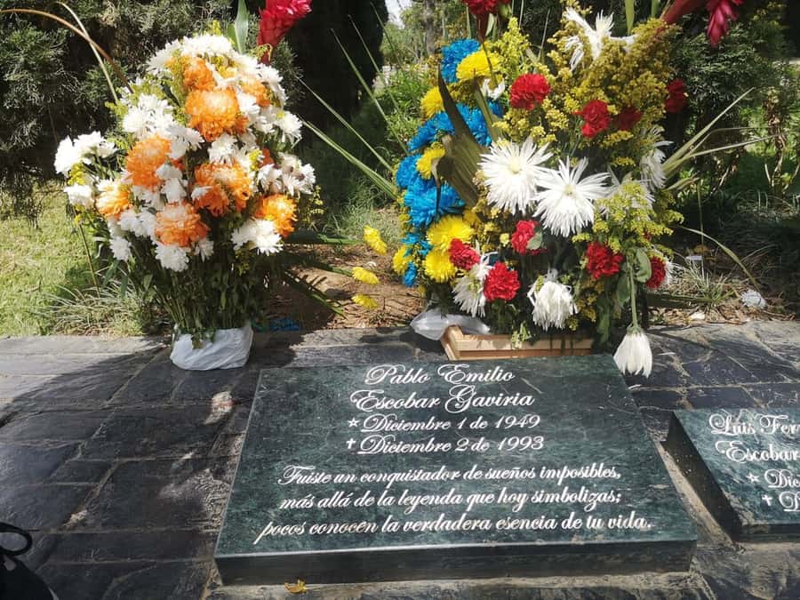 Medellin: Pablo Escobar, Dark Times & the New Medellin Tour - The House Tied to His End: Murder or Suicide, and How to Handle the Uncertainty