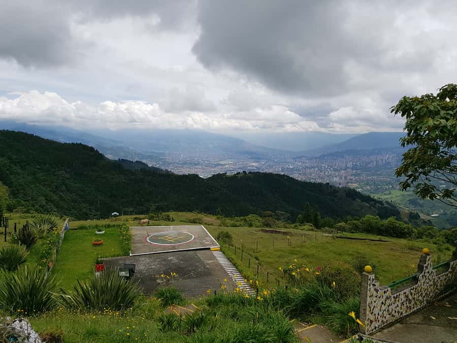 Medellín: Pablo Escobar Jail Private Tour - Violence and betrayal: sites tied to the killings of associates