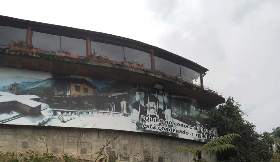 Medellín: Pablo Escobar Jail Private Tour - Price and value: is $135 per person fair for 4 hours?