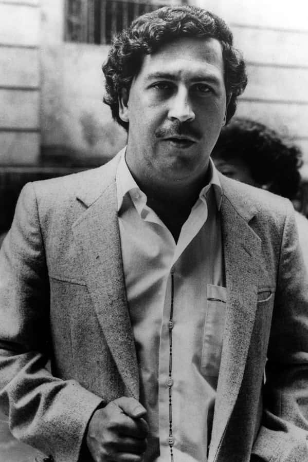 Medellín: Pablo Escobar Tour with beer included - From Poblado Park to the Escobar era, why this route works