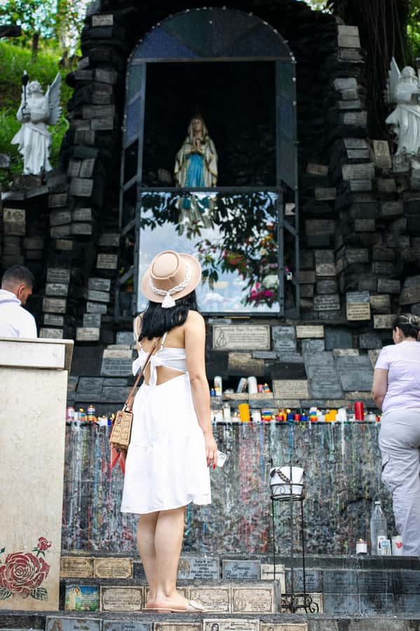 Medellín: Pablo Escobar Tour with Guide and Transportation - Inflexión Memorial Park: where the story shifts from person to impact