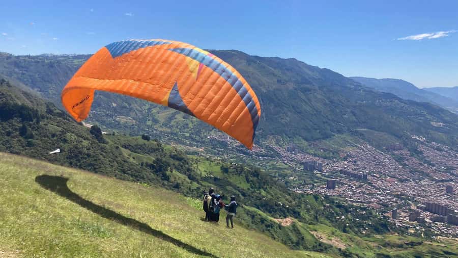 Medellín Paragliding - Go Pro Included - The San Félix stop: what you do before you fly (and why it matters)