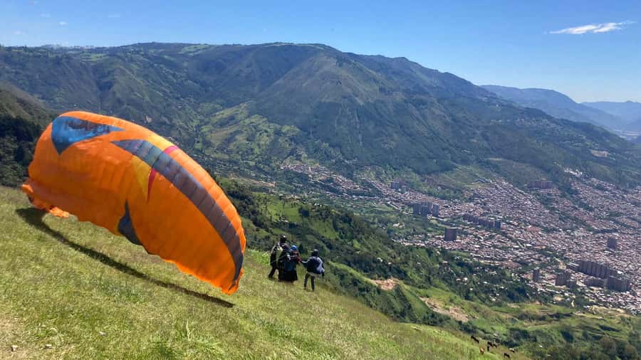 Medellín Paragliding - Go Pro Included - Timing and itinerary details that affect your comfort