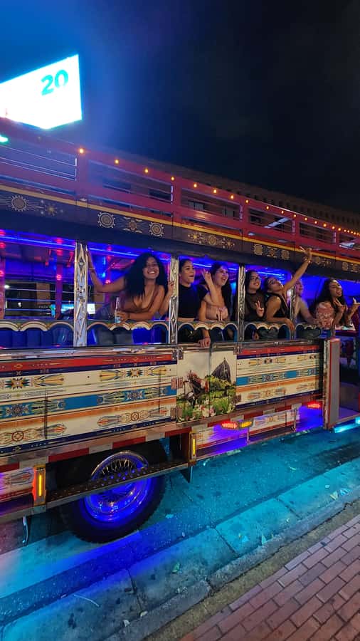 Medellin: Party Bus with DJ & Street Food Tastings - What You Actually Eat: Empanadas, Arepas, and Ceviche Chicharrón