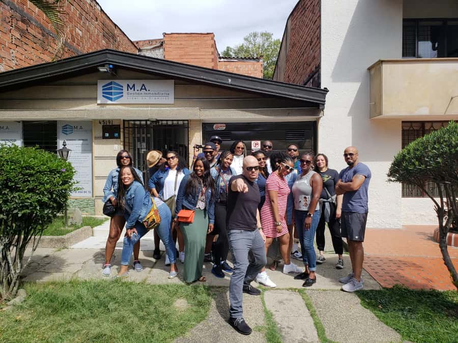 Medellin: Private 3-Hour Pablo Escobar Tour - 3 Hours in a Private Vehicle: Pickup, Timing, and What to Expect