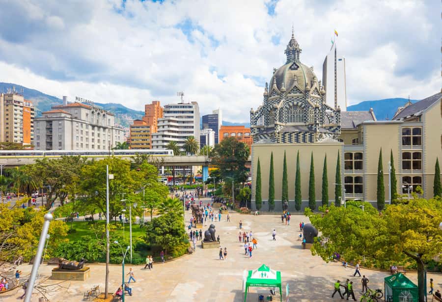 Medellín: Private City Tour with Metrocable and Comuna 13 - Plaza Botero: Art as a Readable Intermission in Downtown Medellín