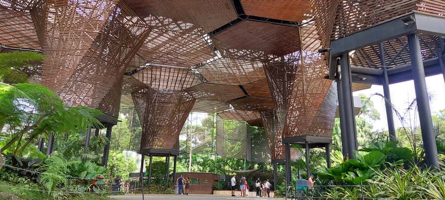 Medellín: Private City Tour with Metrocable and Comuna 13 - Price and Value: What $76 Buys in a Private Half-Day