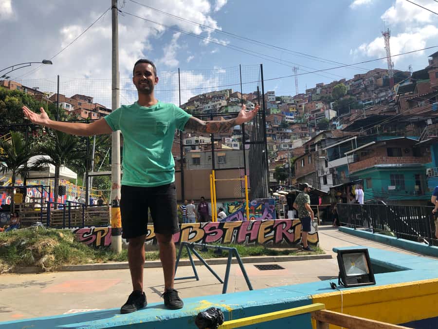 Medellín: Private Comuna 13 Street Art Tour - Meeting Locals and Eating Something Local