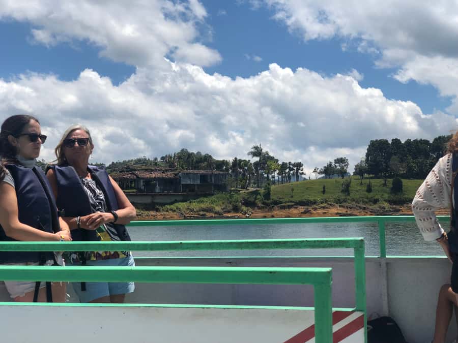 Medellín: Private Guatapé with Peñol Tickets and Boat Ride - How the Private Guatapé and Peñol Day Fits in 8 Hours